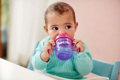 Infantile Glass with Pink Soft Mouthpiece 200 ml